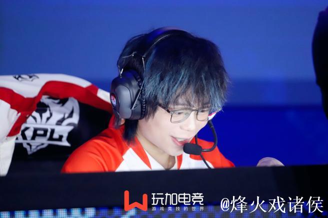 成都AG超玩会官方宣布钟意正式加盟 成都AG超玩会官方宣布钟意正式加盟